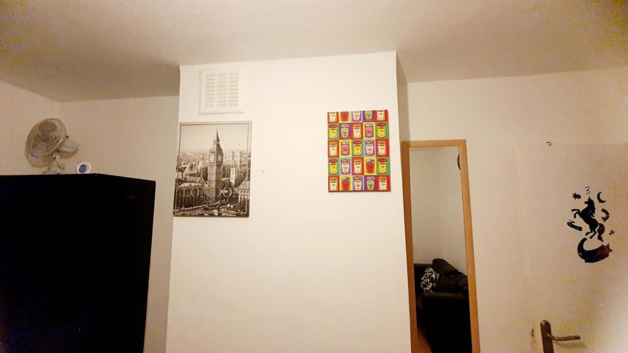 Merciful King Room, In Zone 2-3 Pensión *